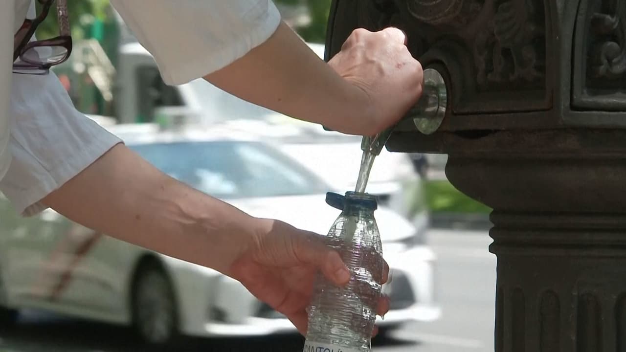Alerta por calor extremo en Texas: ¿qué es la deshidratación y cómo prevenirla?