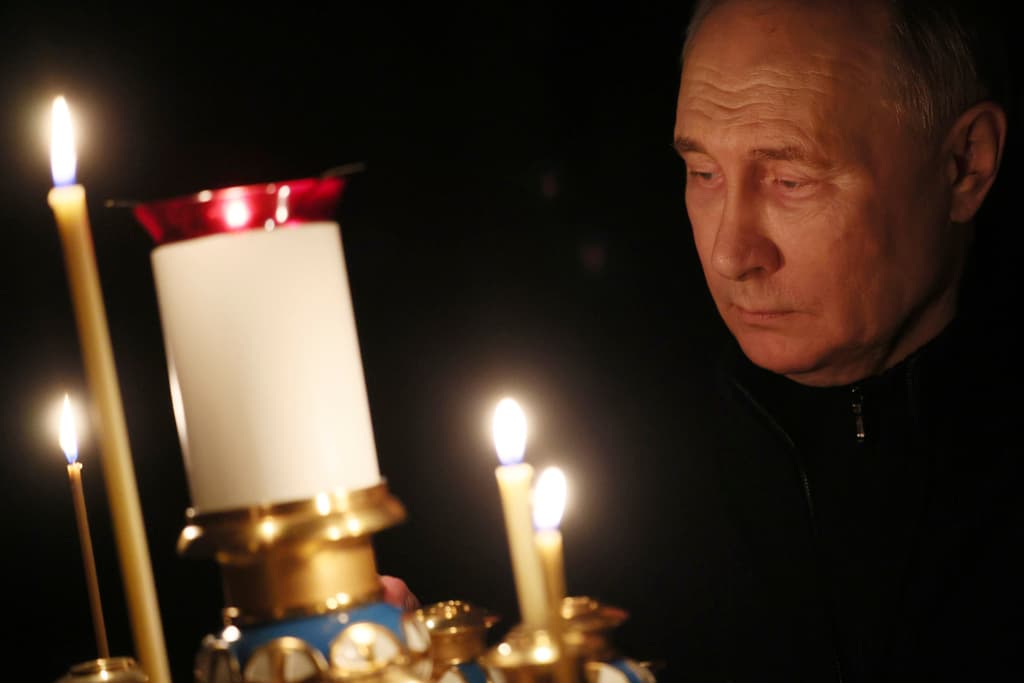 Por qué Putin quiere culpar a Ucrania del ataque en Moscú pese a que ISIS se lo atribuyó