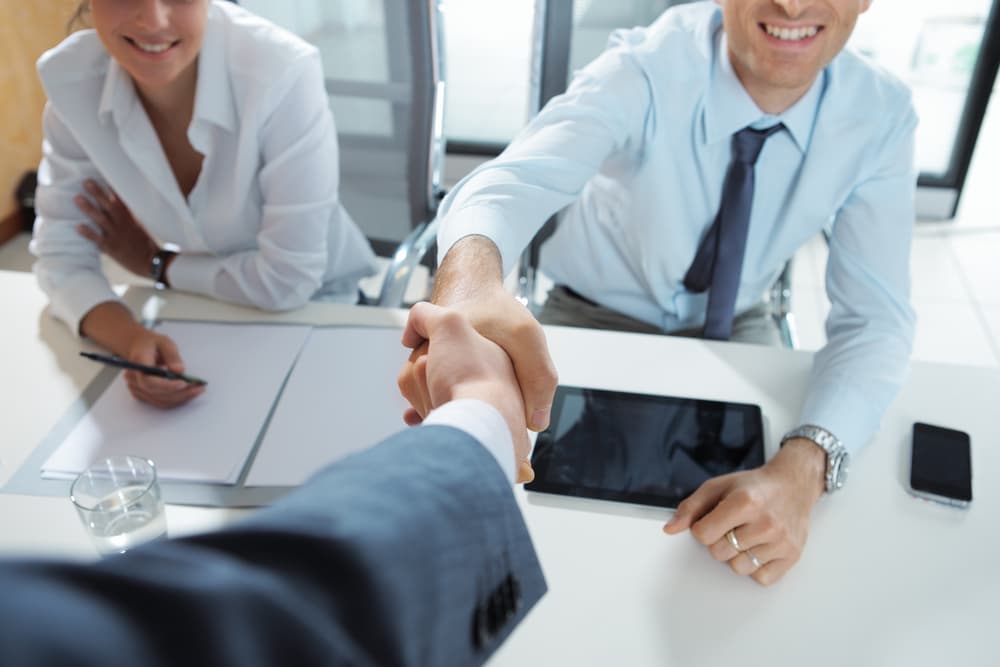 Los primeros meses pueden ser algo caóticos para ti en términos de algunas deudas que se presentan, dificultades económicas, en situaciones de trabajo o familia, pero irás recuperando el control de tu vida.
<br>