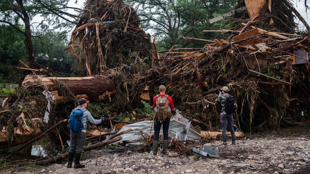 Desolación tras inundaciones en Texas: cifra de muertos sube a 109 | resumen de las noticias del día