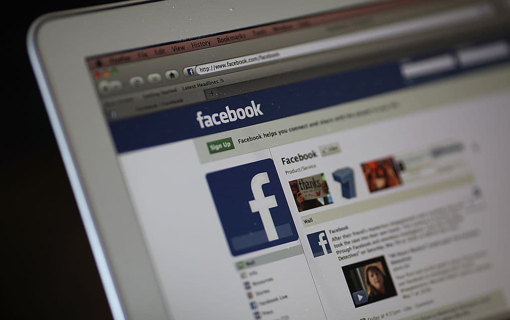 A favor de oposición venezolana y contra AMLO: Facebook elimina cuentas de EEUU por "interferencia extranjera"