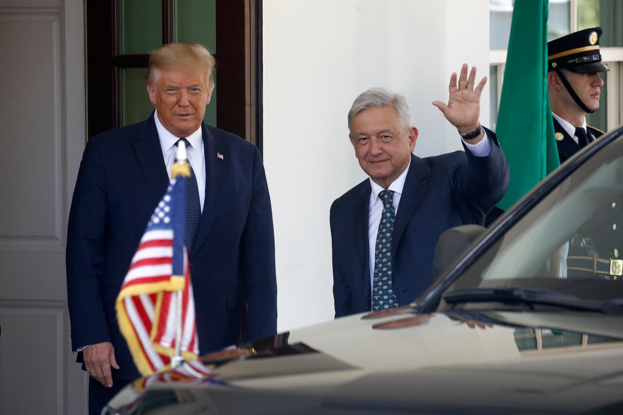 Tanto López Obrador, que ya dio negativo este martes en un test del coronavirus, como el resto de la delegación mexicana se sometieron este miércoles a una nueva prueba del covid-19 porque la Casa Blanca así lo requería.
<br>