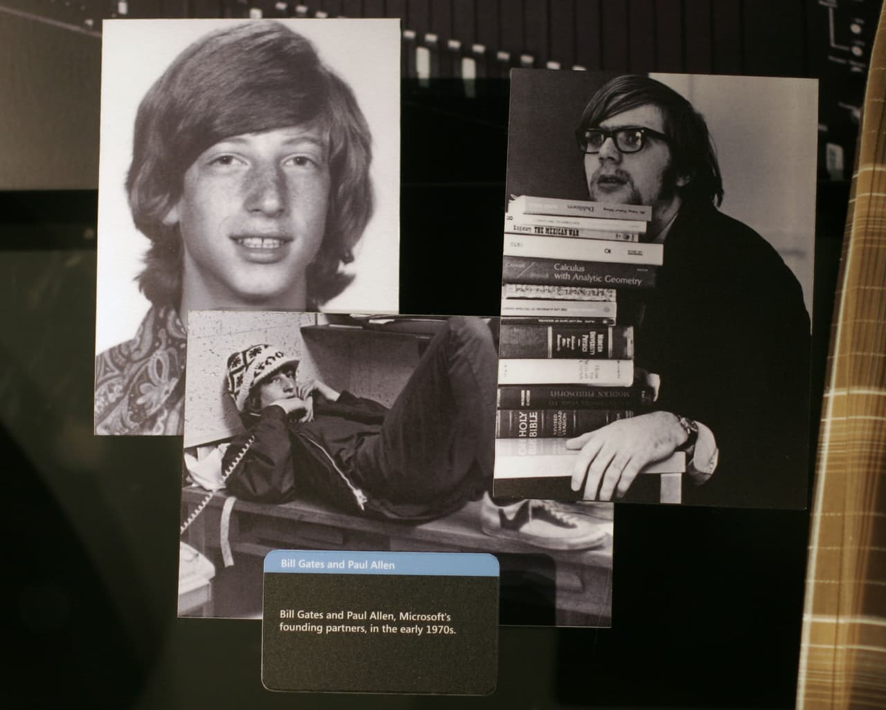<h3 class="cms-H3-H3">1. Microsoft</h3>
<br>
<br>Bill Gates y Paul Allen fundaron Microsoft en el interior de un pequeño garaje en 1975. Allen tenía 22 años, mientras que Gates apenas cumplía 19. Crearon un sistema operativo con un valor –de acuerdo con su licencia de registro– de 80,000 dólares. 
<br>
<br>Continuaron desarrollando productos hasta que crearon el sistema Windows en 1985. En 2022, Microsoft tiene un valor en el mercado de 2.1 billones de dólares; Paul Allen tiene una fortuna de 20,000 millones de dólares. Gates, por su parte, acumula una suma de 100,000 millones de dólares y
<b> es el segundo hombre más rico del mundo</b>. 
<br>