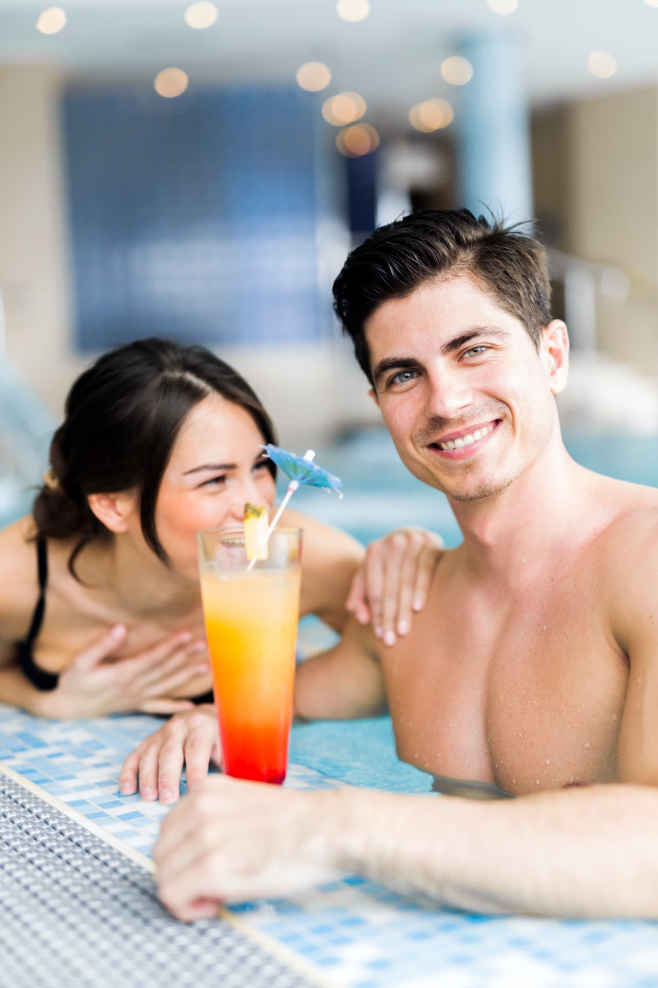 <h3 class="cms-H3-H3">Libra</h3>
<br>
<b>Lugar de encuentro:</b> una actividad social. Para Libra no es difícil asistir a un evento social, pero en esta oportunidad el mismo tendrá una connotación diferente, más romántica y especial. 
<br>No importa de qué se trate, lo importante es que cuando participes serás visto y reconocido y al mismo tiempo verás y reconocerás a quien te interesa.