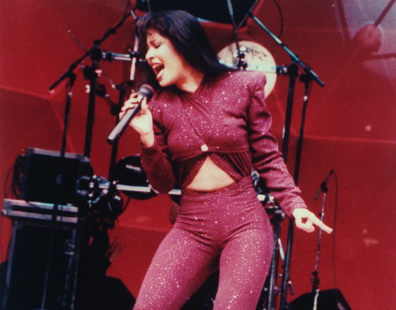 26. Su sueño se hizo realidad: el 26 de febrero de 1995 cantó en el Astrodome de Texas, en el que sería su último concierto, y rompió el récord de asistencia.