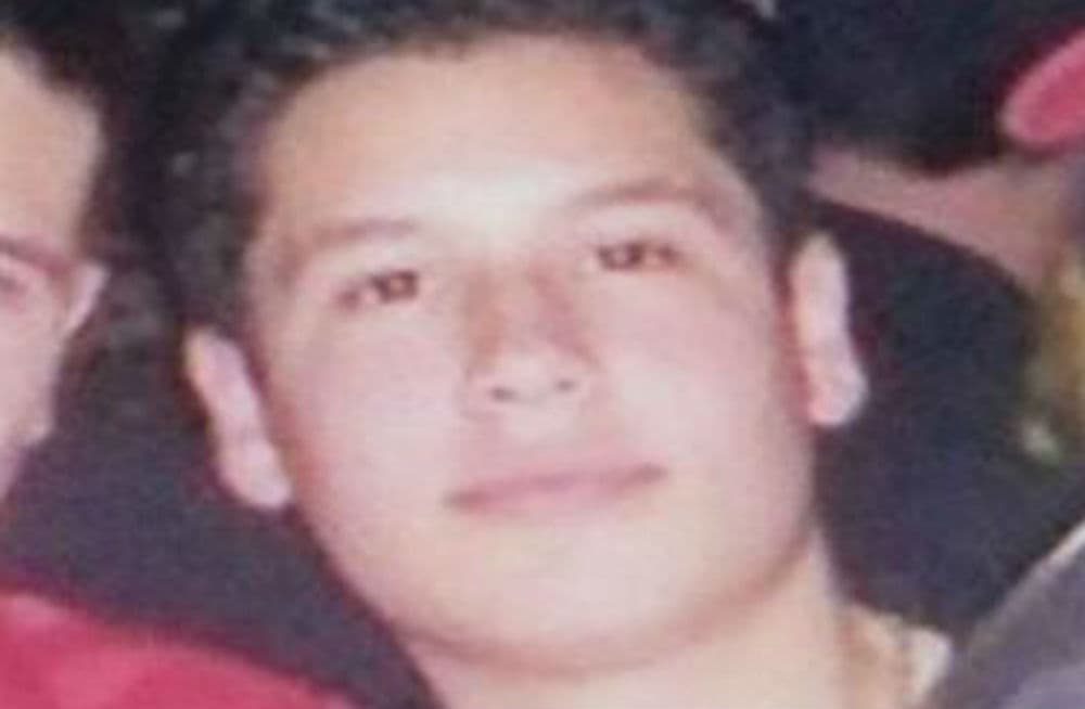 Con 38 años cumplidos, Guzmán Salazar cobró fama años atrás cuando no le importaba presumir en redes sociales de su lujoso estilo de vida. 
<b><a href="https://www.univision.com/noticias/narcotrafico/de-joaquin-a-jesus-alfredo-puede-el-hijo-de-el-chapo-construir-su-propio-imperio-criminal">"Mientras ellos me buscan como perros en México, uno se divierte"</a>, </b>escribió en un mensaje de enero de 2018. 
<br>