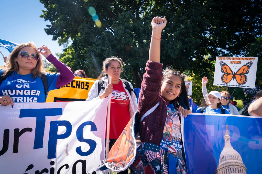 ¿Eres beneficiario del TPS para El Salvador? Ya se conoce la fecha para la reinscripción al programa tras extensión de Biden