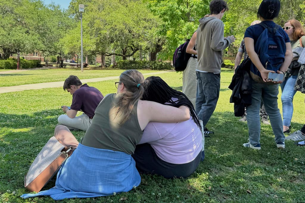 Dos muertos en tiroteo en FSU: lo que sabemos del sospechoso detenido en Tallahassee