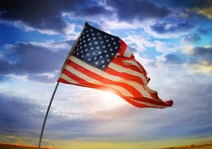 <b>4.- Celebraciones separadas</b>
<br>
<br>En los tiempos de la Guerra Civil, desde 1861 hasta 1865, los estados enemigos del Norte y del Sur de la Unión Americana, celebraban este día de manera separada.
<br>