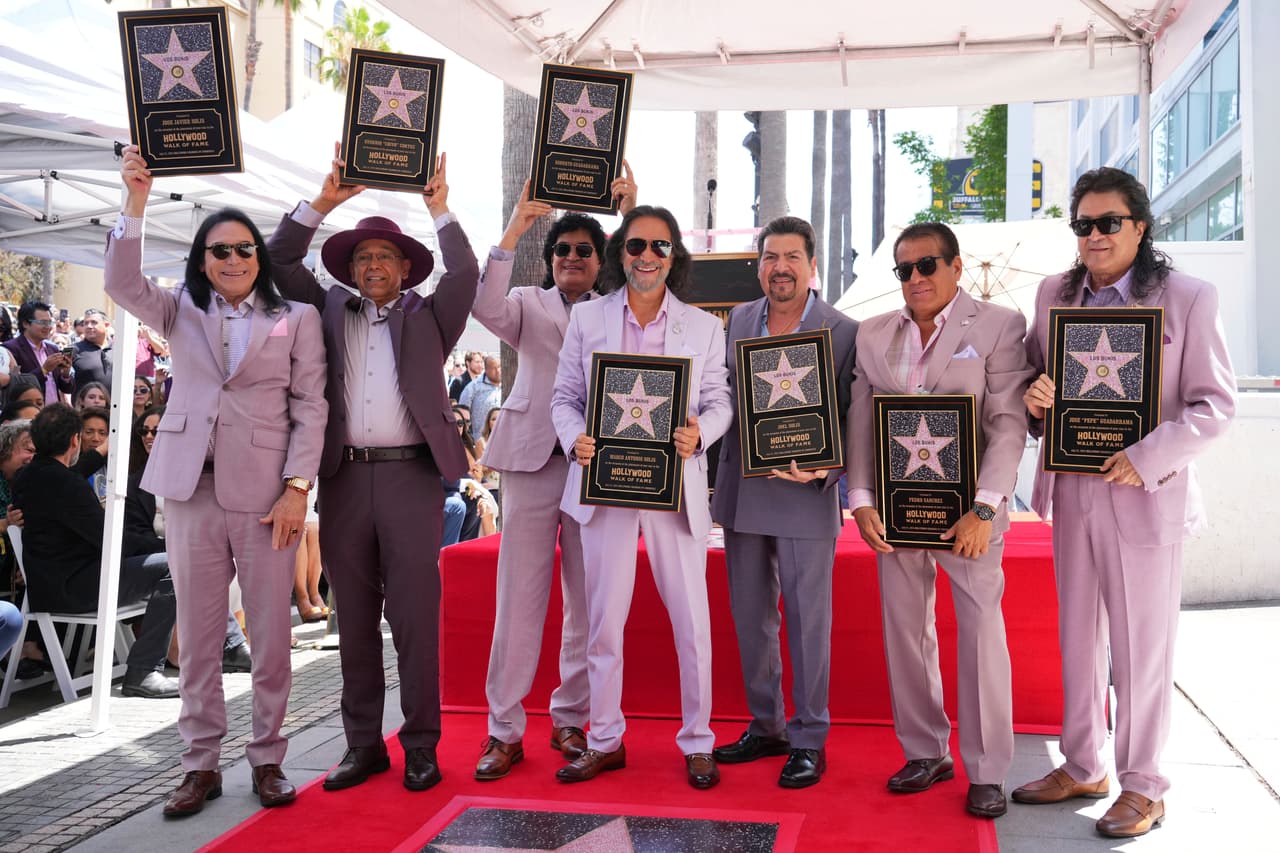 Además de su impacto musical, la banda ha donado a causas benéficas en su tierra natal y ha apoyado a comunidades vulnerables, demostrando su compromiso con el bienestar social.