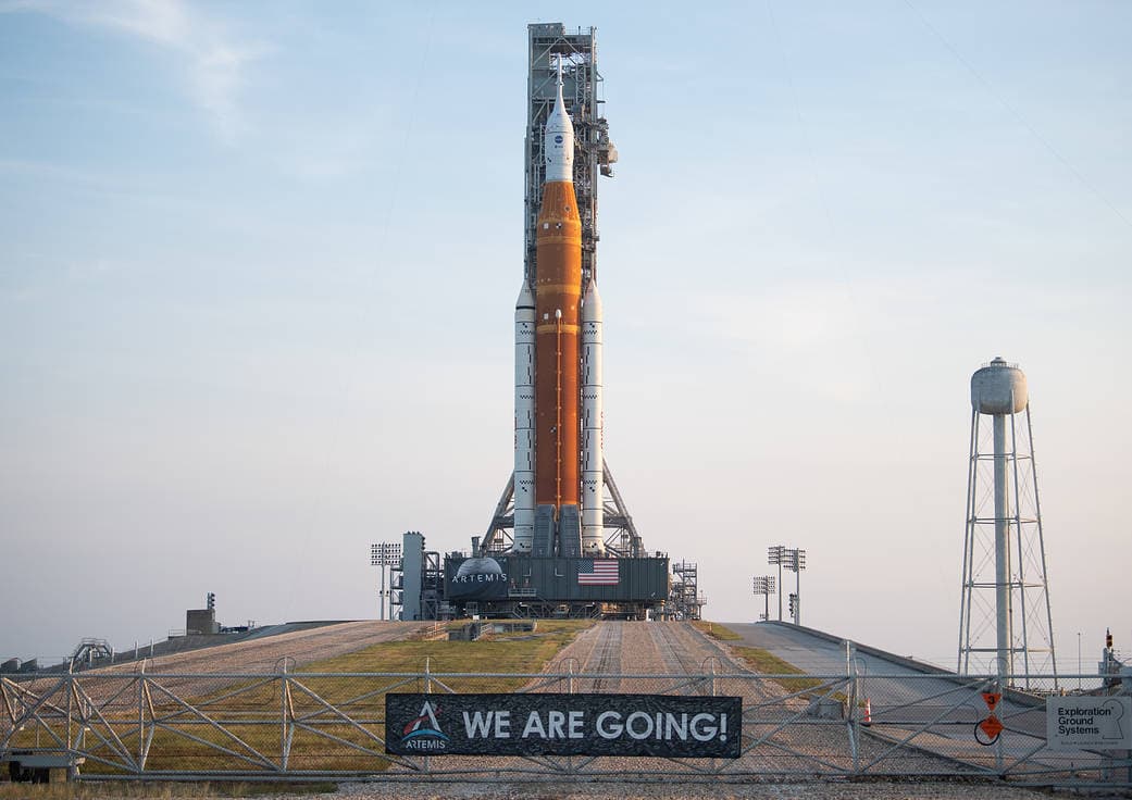 El cohete que llevó a la cápsula espacial Orión despegó el pasado 16 de noviembre del Centro Espacial Kennedy, en las costas de Florida, después de dos intentos fallidos de la NASA por realizar el lanzamiento.