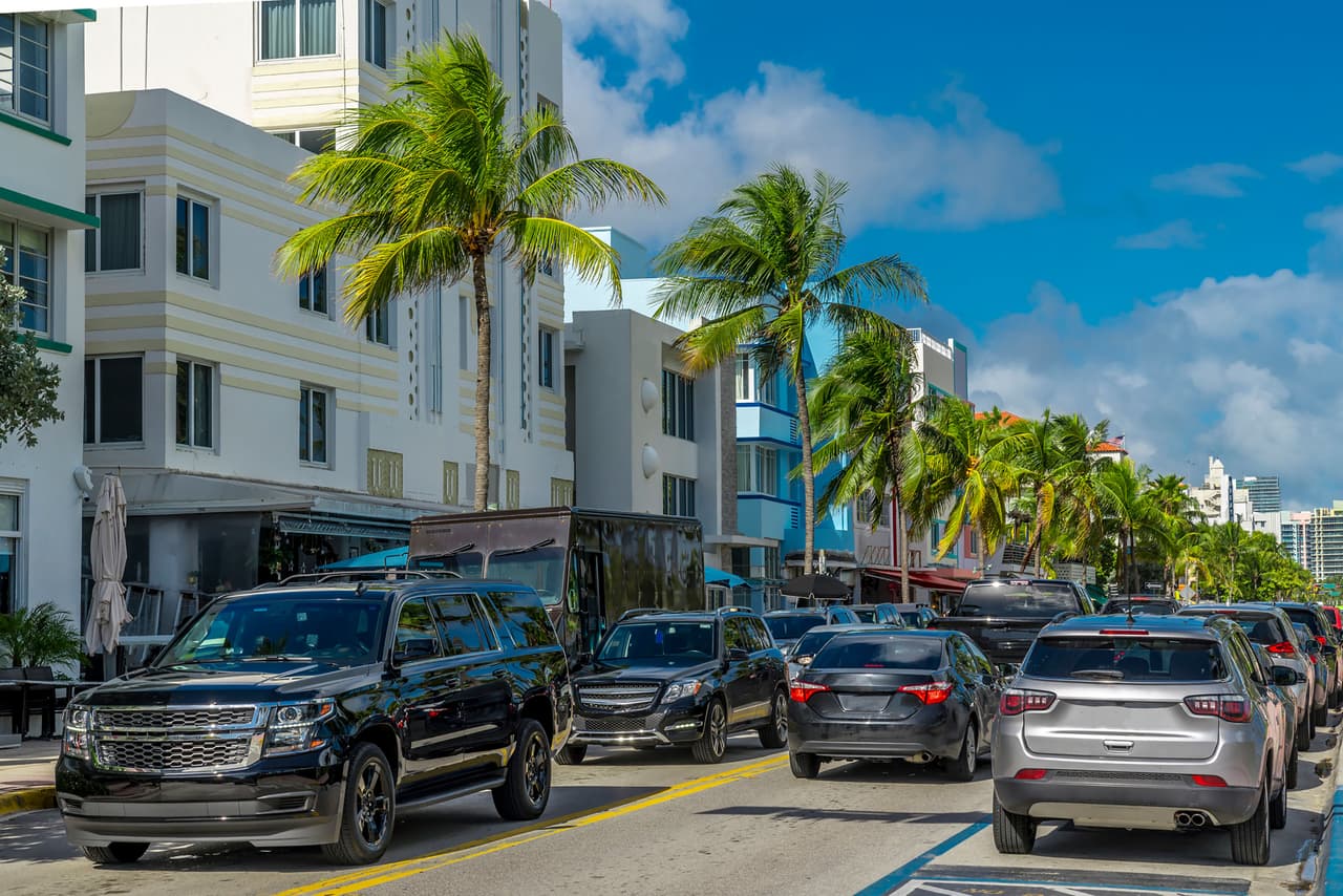 <b>Puesto 3. Florida </b>
<br>
<br>
<b>Vehículos robados en 2020: 38,271</b>
<br>
<br>Autos robados por cada 100,000 habitantes: 176.1
<br>
<br>La Oficina Nacional de Delitos de Seguros considera que la pandemia, la recesión económica, la pérdida de programas educativos para jóvenes y las limitaciones presupuestarias y de recursos de seguridad pública son los factores que contribuyeron al aumento de robos de autos en 2020.
<br>