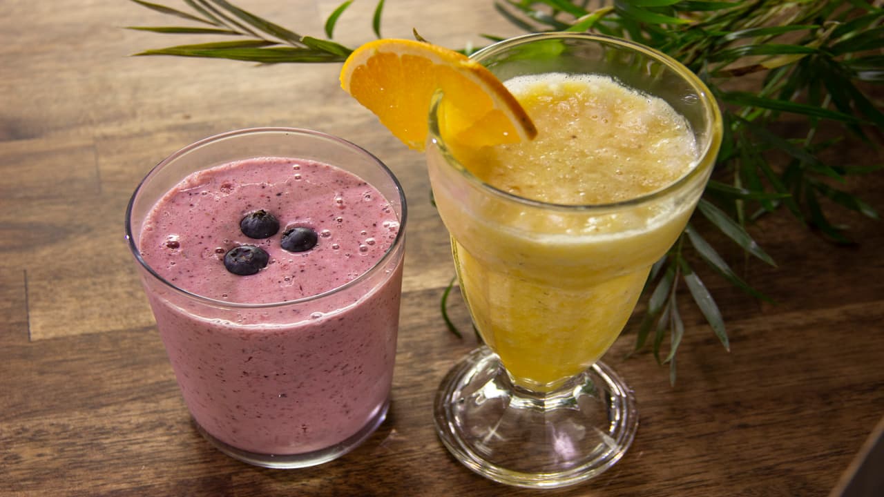 Smoothies de frutas en agua