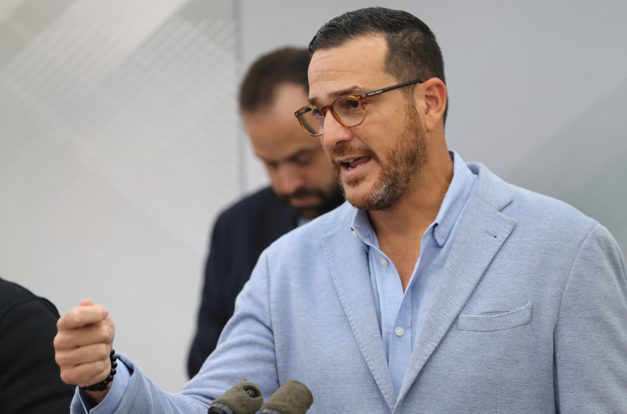 Tras el hallazgo del almacén el sábado 18 de enero, el domingo 19 la gobernadora anunció el despido de otros dos jefes de agencia, entre ellos el secretario de la Vivienda Fernando Gil Enseñat. El exsecretario mencionó que no le dieron razón por su despido pero la gobernadora afirmó que le 
<a href="https://www.univision.com/local/puerto-rico-wlii/gobernadora-revela-razon-del-despido-de-fernando-gil">retiró su confianza</a> por "poner en riesgo" el desembolso de los fondos CDBG.
<br>