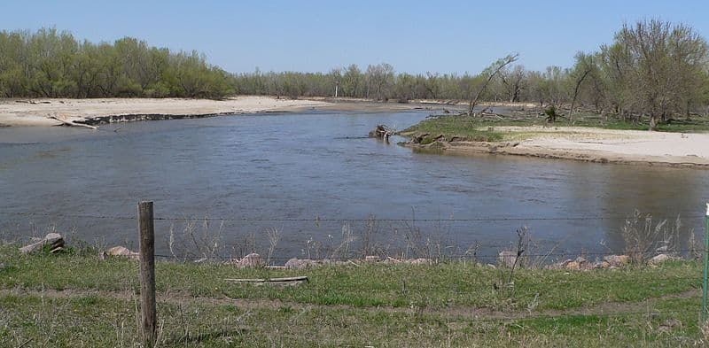 Muere niño por posible infección con una 'ameba comecerebros' en un río de Nebraska