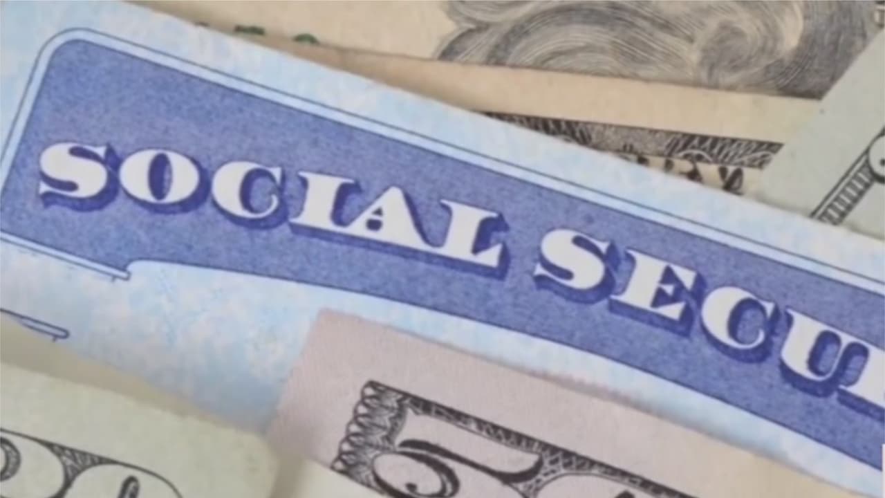 ¿Cómo reemplazar el ITIN por un número de seguro social en tu declaración de impuestos si tu estatus migratorio cambia?