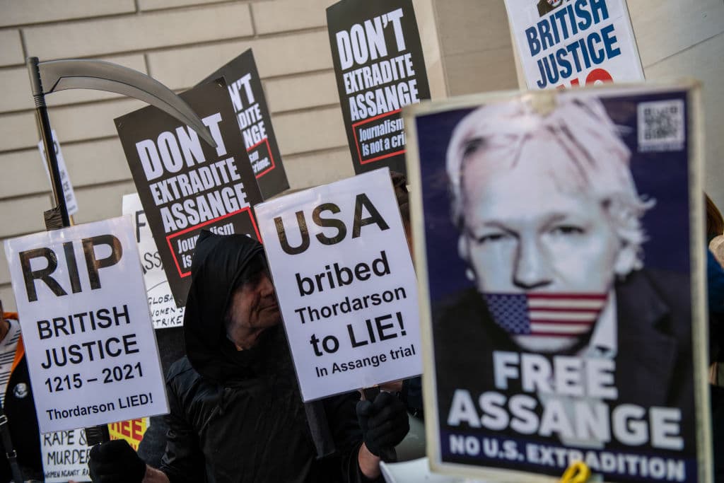 Justicia británica emite orden de extraditar a Julian Assange a Estados Unidos