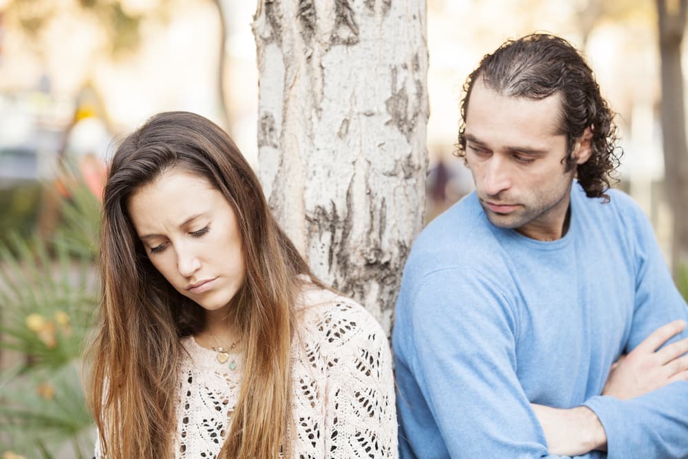 <b>Libra con Cáncer, una relación inestable de intereses diferentes</b>
<br>Lo de Libra es lo social mientras que Cáncer prefiere el hogar, pasar un fin de semana en casa preparando una comida para la familia y los amigos, mientras que para Libra eso significaría aburrimiento y opta por una salida social, o un espectáculo, teatro, paseo.