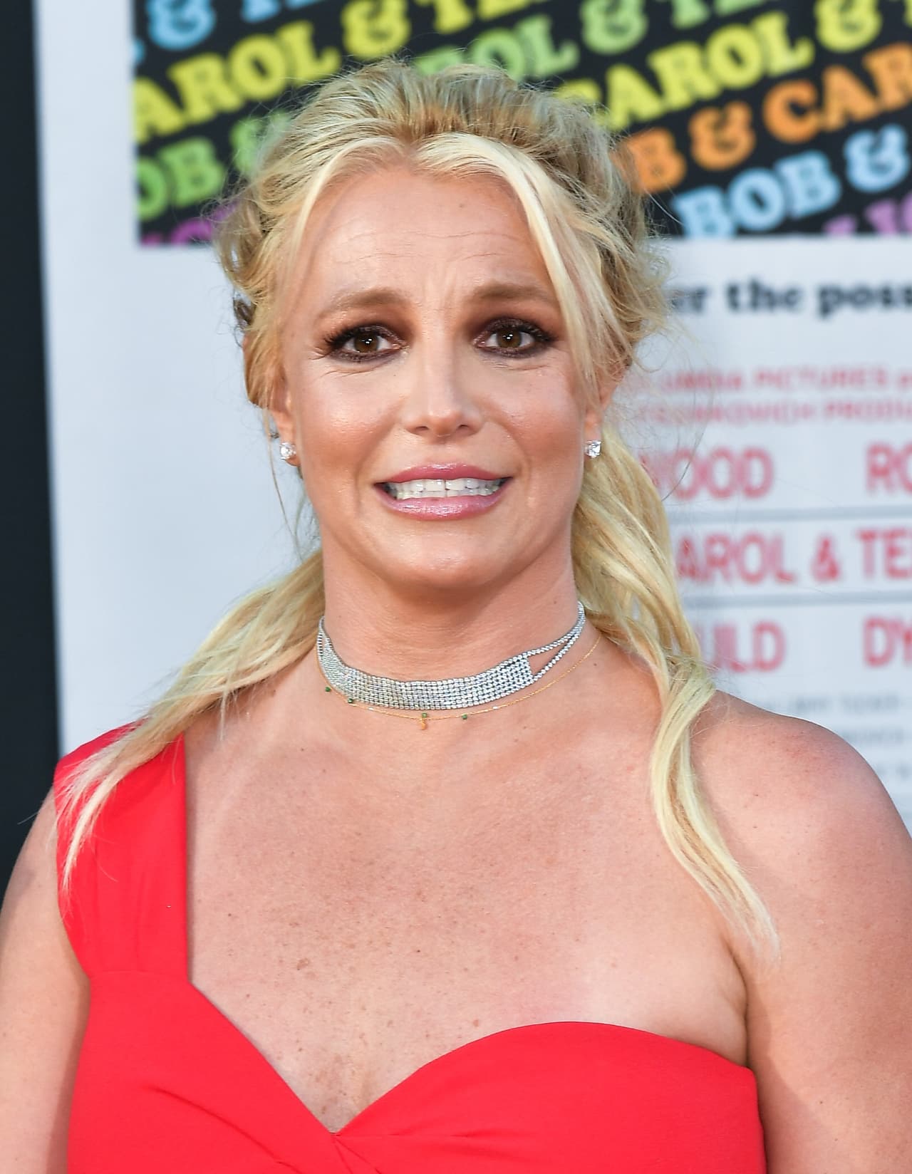 Kaplan expuso que cabe la posibilidad de que su cliente 
<b><a href="https://www.univision.com/famosos/britney-spears-tuvo-otra-razon-ademas-de-su-papa-para-recluirse-en-un-centro-de-salud-emocional-fotos" target="_blank">exija una evaluación médica</a></b> a su exesposa si logra que el juez le conceda lo que busca. 
<br>
