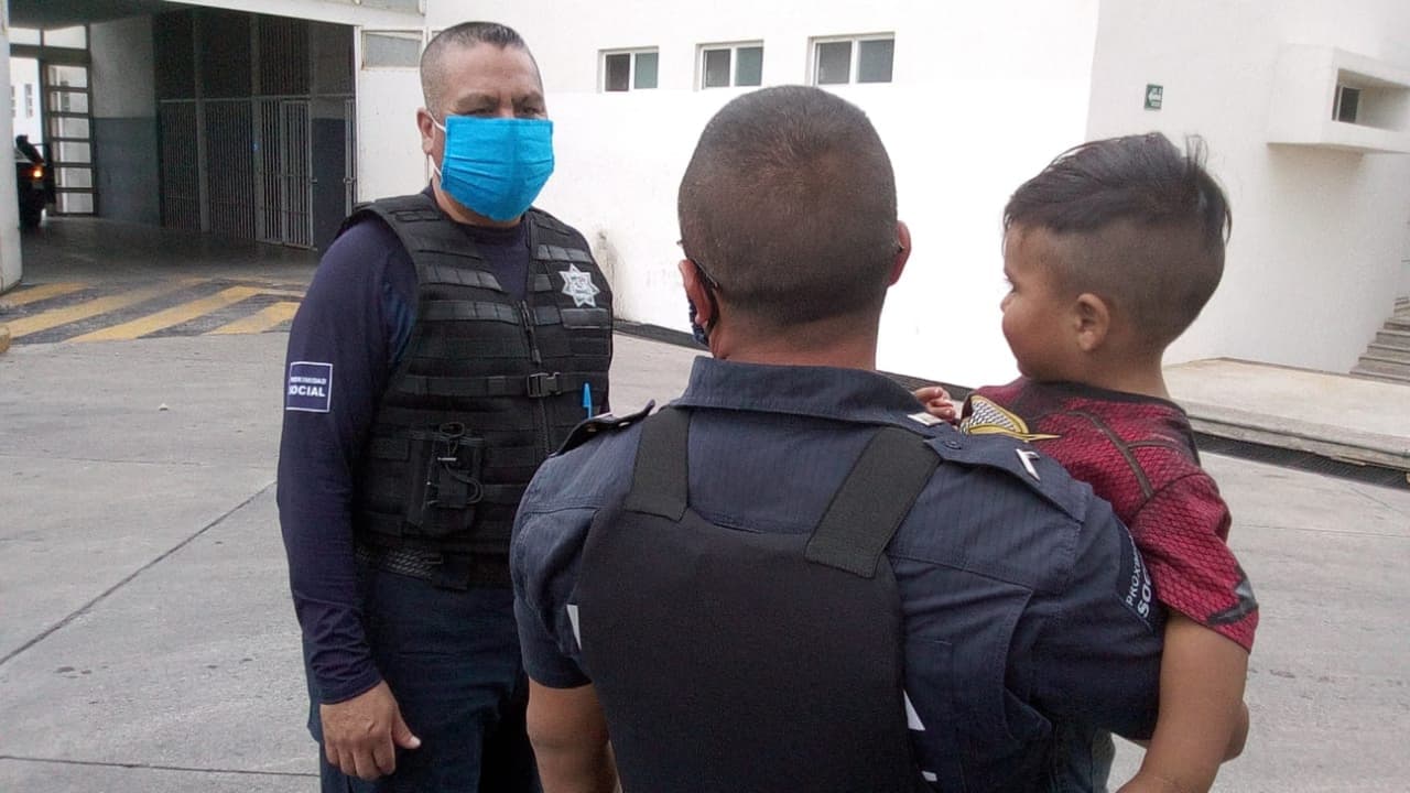 Un hombre es arrestado tras aventar a un niño de 2 años a la basura e intentar darse a la fuga en México