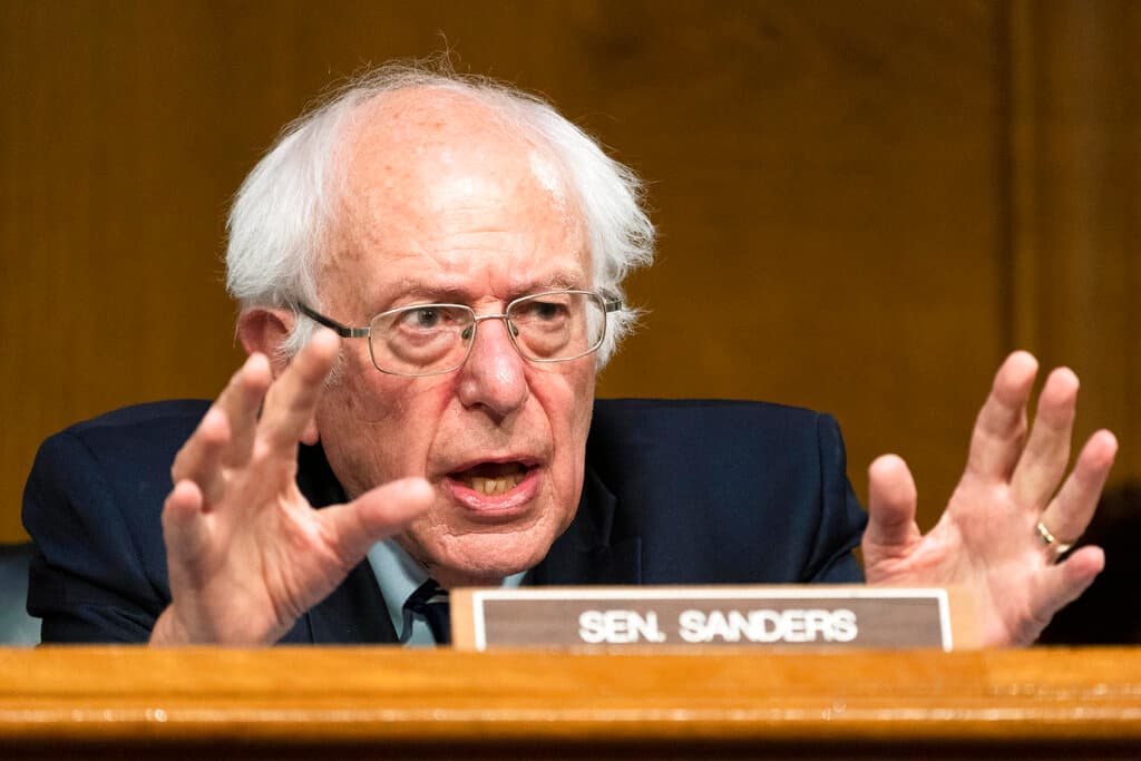 El senador independiente por Vermont, Bernie Sanders, de 81 años.