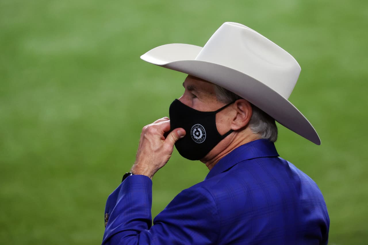 El gobernador Greg Abbott dijo el martes 10 de noviembre que no reconocía los resultados y respaldaba las acusaciones de "fraude" que sostiene Donald Trump, que hasta el momento no tienen fundamentos.