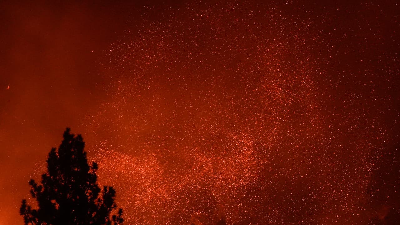 El pasado 8 de septiembre comenzó el incendio Bridge cerca de San Gabriel Canyon, en el condado de Los Ángeles, conforme pasan los días crece y ahora amenaza a otro condado.
