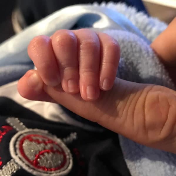 Solo tiene 3 semanas de nacido y el pequeño Matías Gil de Sousa ya es toda una celebridad en las redes sociales, sus padres no dejan de compartir fotografías donde aparece.