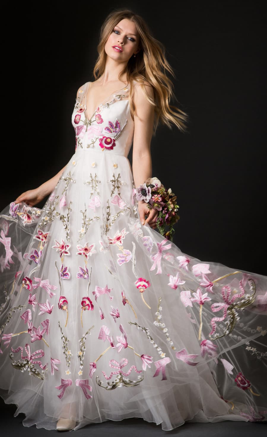 La marca es reconocida gracias a sus delicados diseños florales, uno de los estampados favoritos de Eugenie.