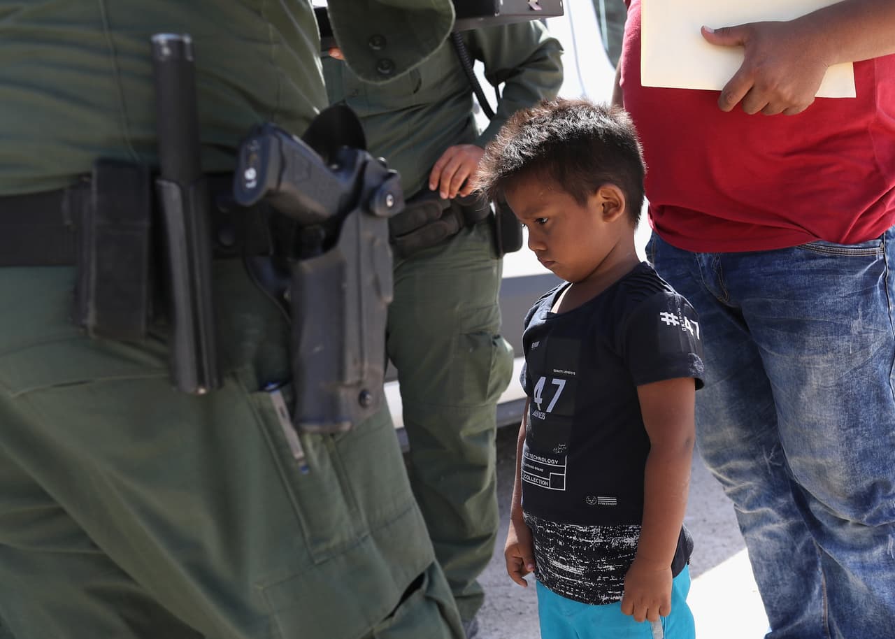 Amnistía Internacional: el gobierno separó forzosamente a 8,000 familias de inmigrantes desde 2017