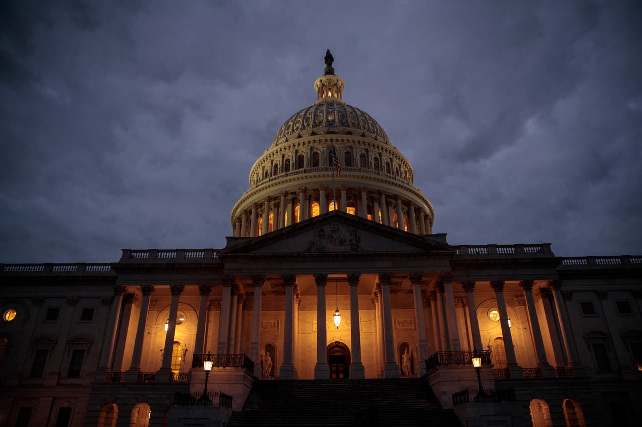El gobierno abre de nuevo, el drama en el Congreso se posterga y los dreamers siguen en el limbo