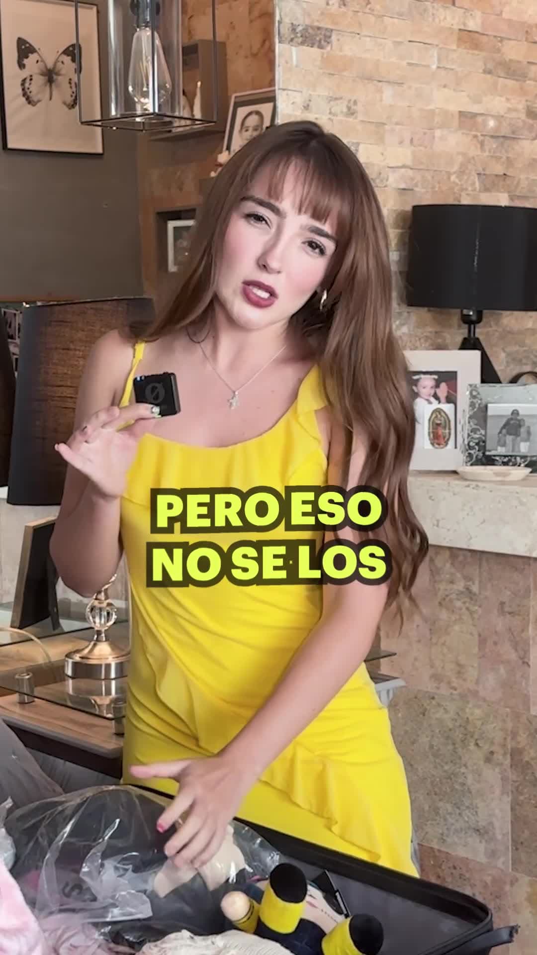Elaine Haro nos invita a conocer su maleta antes de entrar a la casa de los famosos
