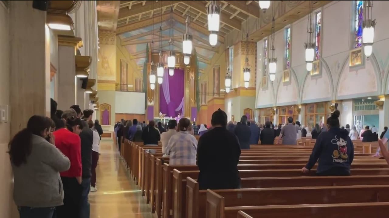 Población de católicos latinos disminuye en Estados Unidos