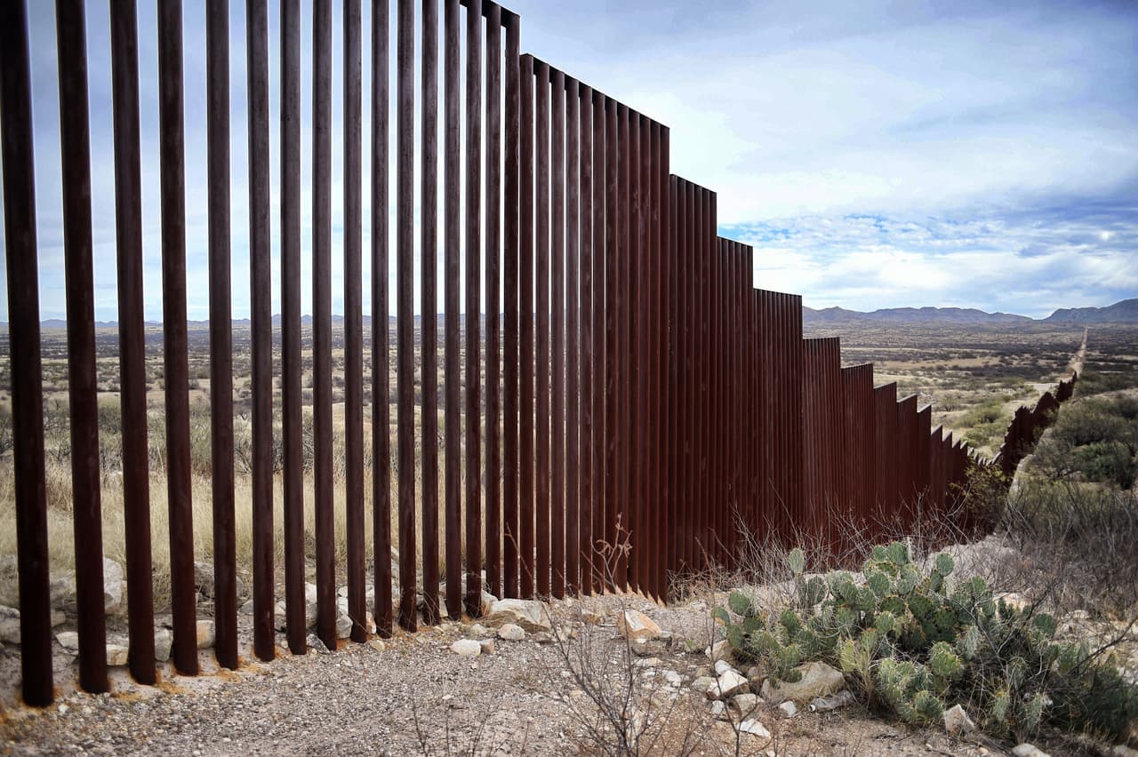 Trump da el primer paso para ampliar el muro con México: esto es lo que se sabe del proyecto