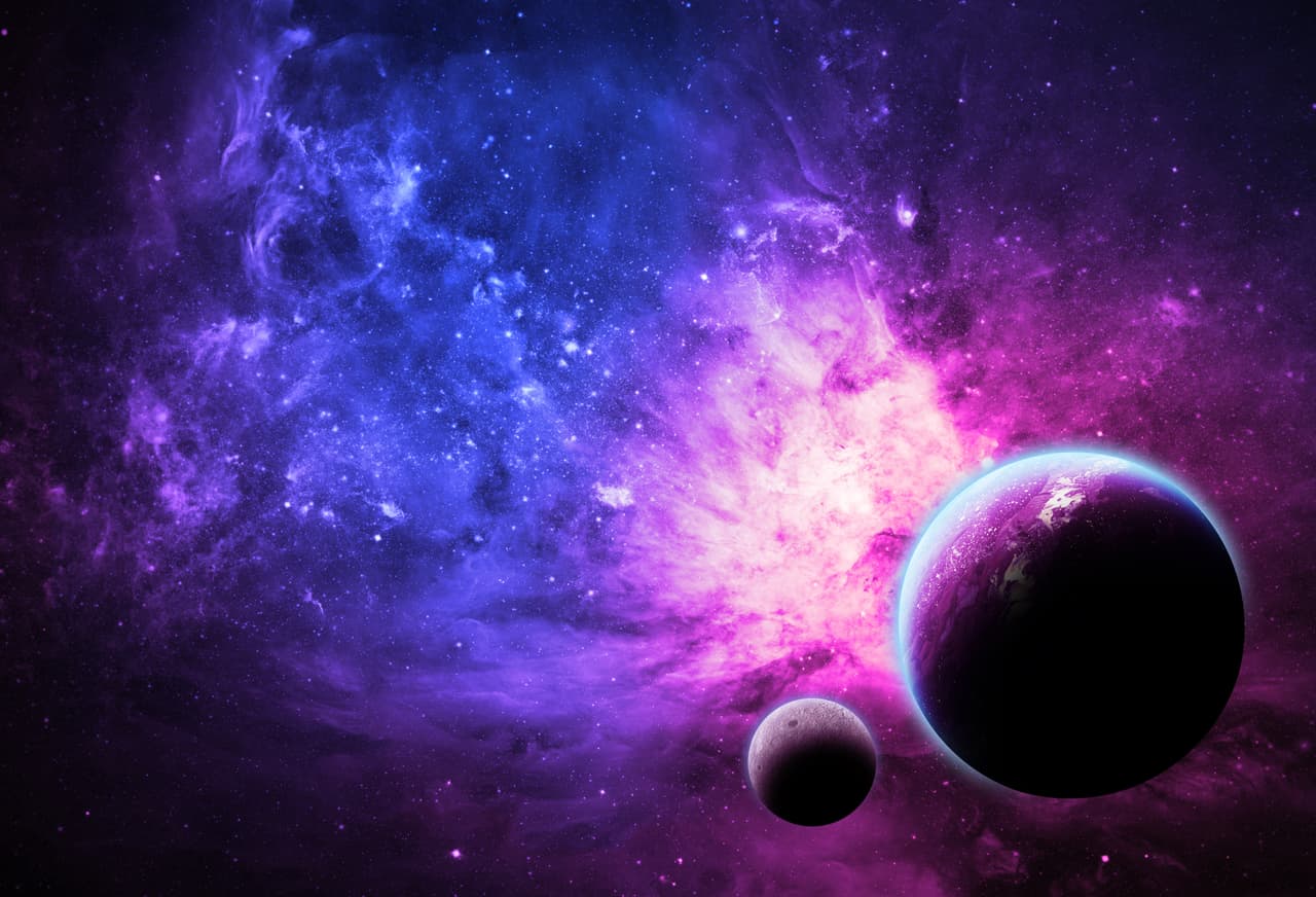 Por supuesto, las distancias son enormes y se miden en años luz por lo que un viaje espacial hacia esos lejanos mundos por el momento, con la técnica conocida y aún viajando a la velocidad de la luz, no sería posible.