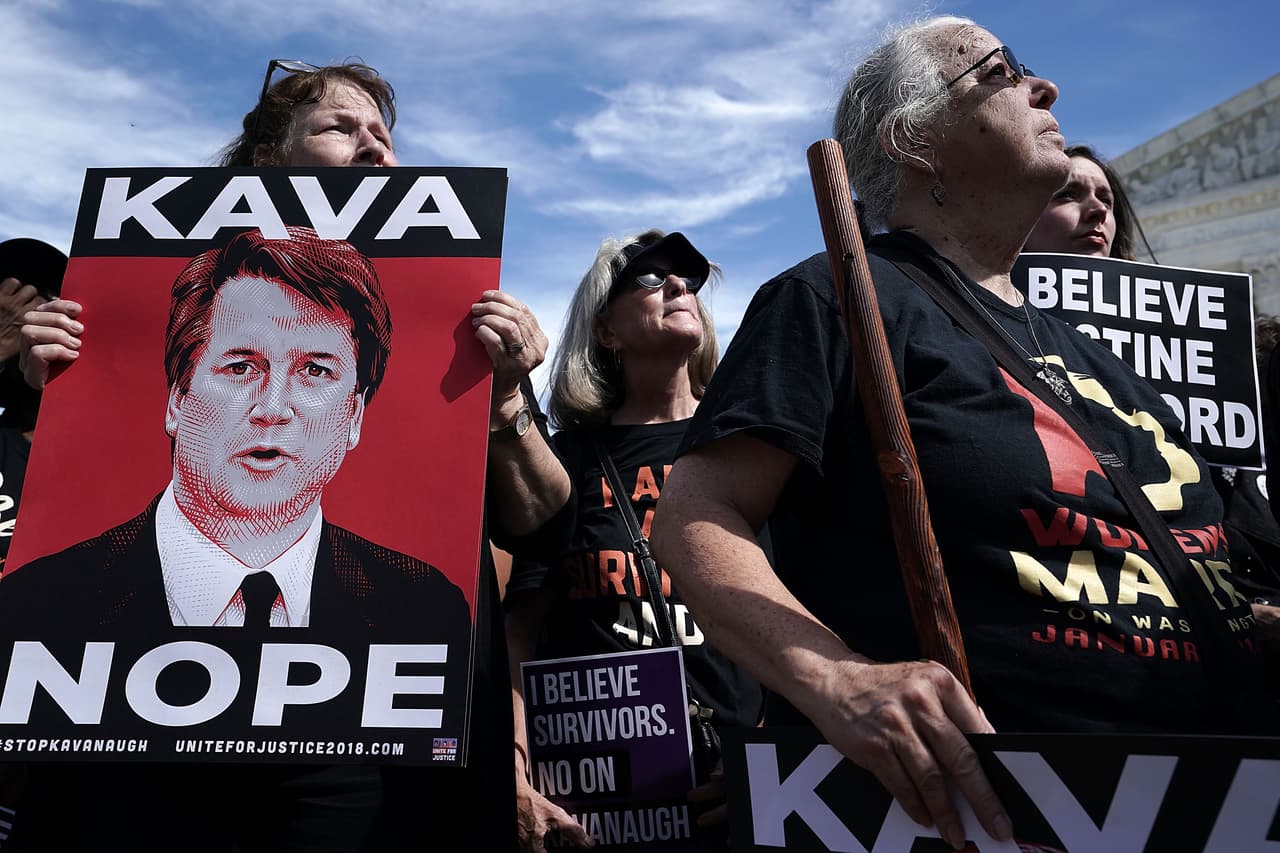 Los participantes de la protesta en Boston hicieron un exhorto al senador republicano Jeff Flake para que impida la ratificación del nominado de Trump.