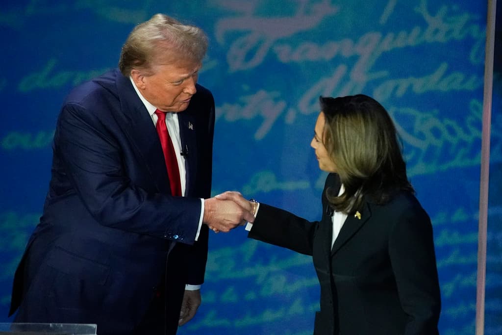 Tensión, mentiras y reproches: así fue el debate entre una desafiante Harris y un Trump a la defensiva