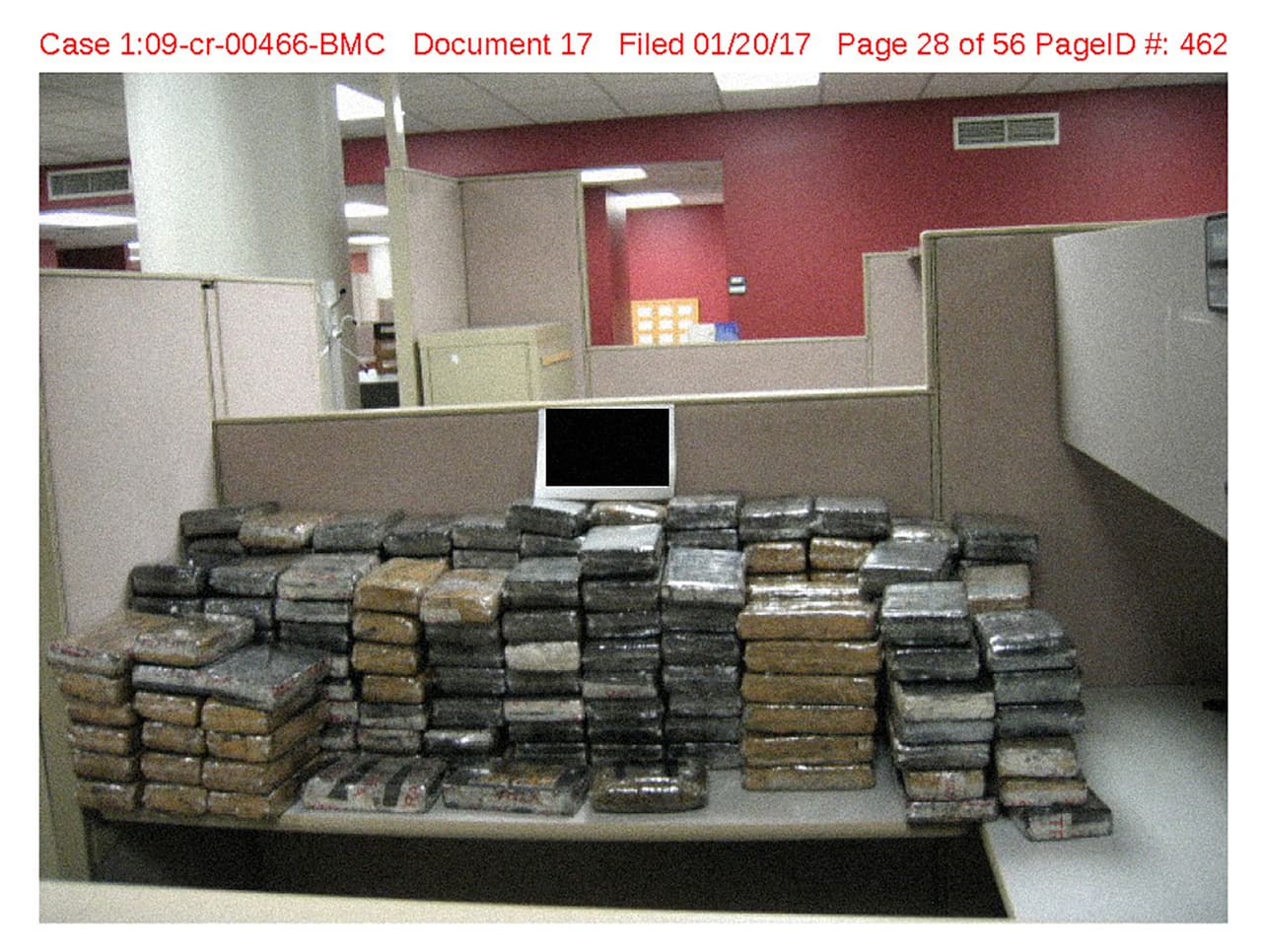 <b>Evidencia 1</b>: 511 kg de cocaína incautada al Cártel de Sinaloa, que estaba en el motor de un vehículo en Patterson, New Jersey.