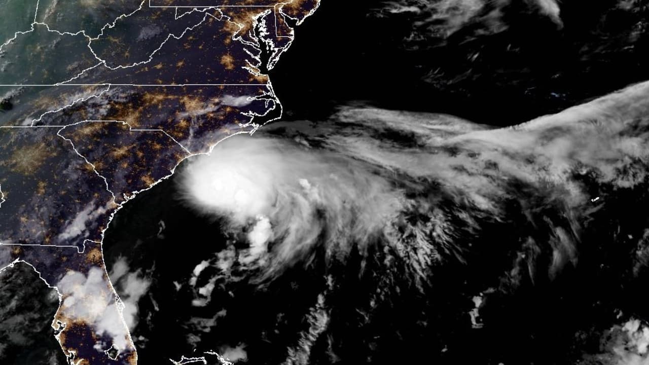 ¿Cuándo y dónde impactará Chantal? Tormenta genera lluvias peligrosas y oleaje mortal