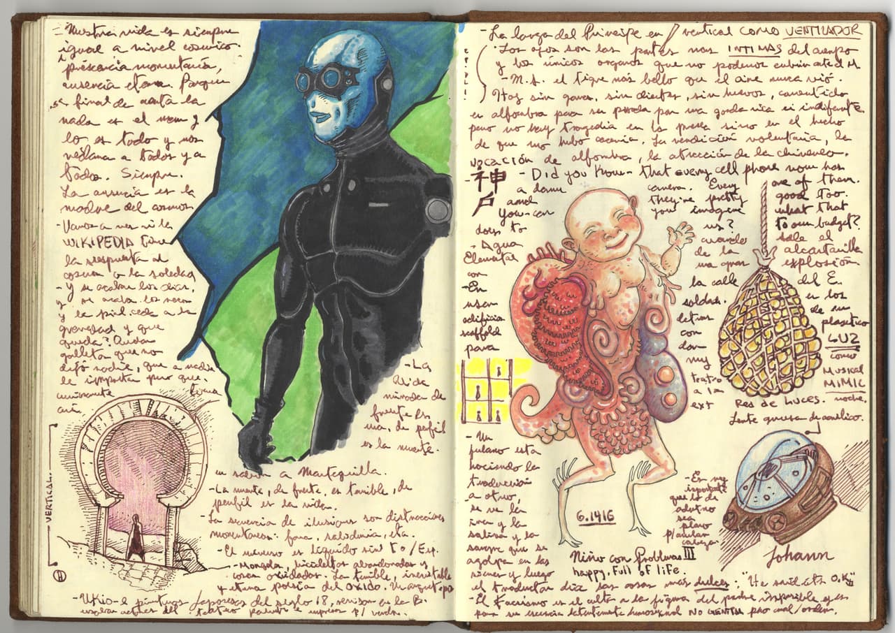 Los bosquejos y escritos del autor estarán expuestos como parte de sus objetos personales. Su amor por el séptimo arte es comparable con la que siente por los cómics.