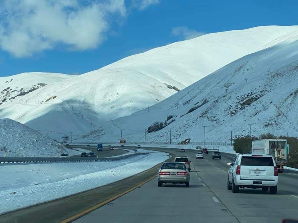 Es por esto que el NWS recomendó que las personas que planean viajar para celebrar el fin de la década lo hagan durante este fin de semana, antes de que la tormenta inicie este domingo en la noche.