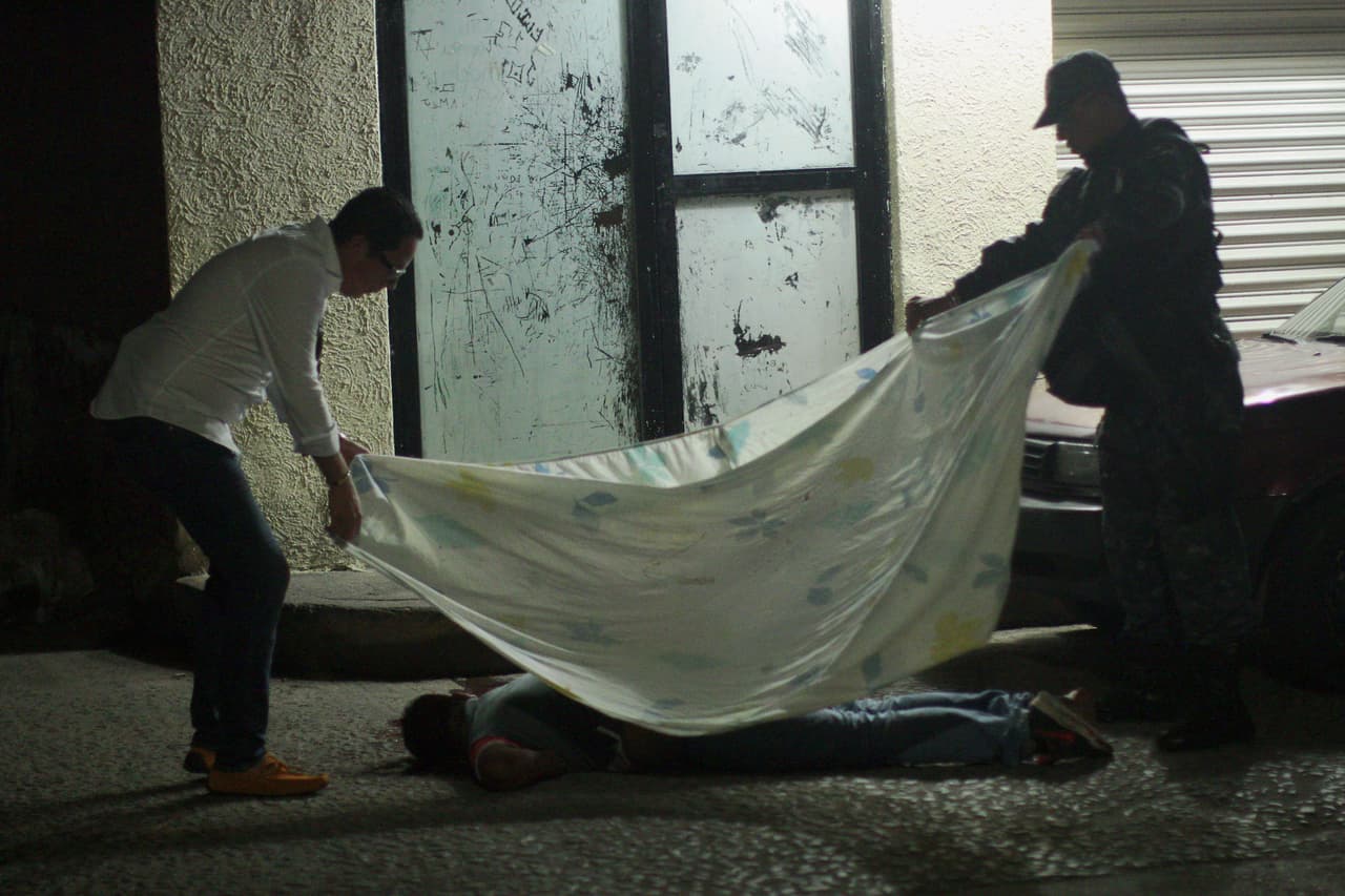 Menos capos pero más violencia: los homicidios en México aumentaron 22% en 2016