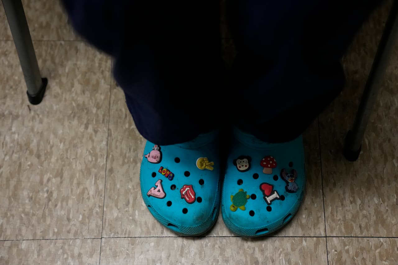 La ley de Texas no hace excepciones en casos en que el embarazo se haya producido por 
<a href="https://www.univision.com/temas/violaciones">violación</a> o incesto. Como resultado, las clínicas de aborto en los estados circundantes al estado están inundadas de mujeres de Texas.