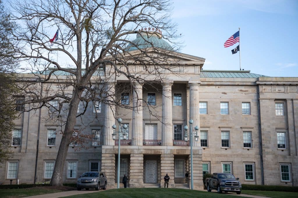 En el tercer lugar de la lista está 
<b>Raleigh, Carolina del Norte.</b> Las cinco mejores ciudades para trabajar en Estados Unidos albergan grandes universidades, son capitales estatales o centros tecnológicos.