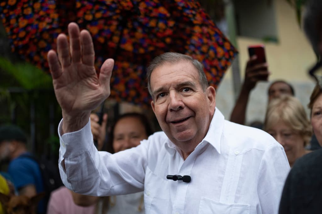 Excandidato opositor venezolano Edmundo González dice que fue sometido a "presiones" para firmar documento que admite victoria de Maduro