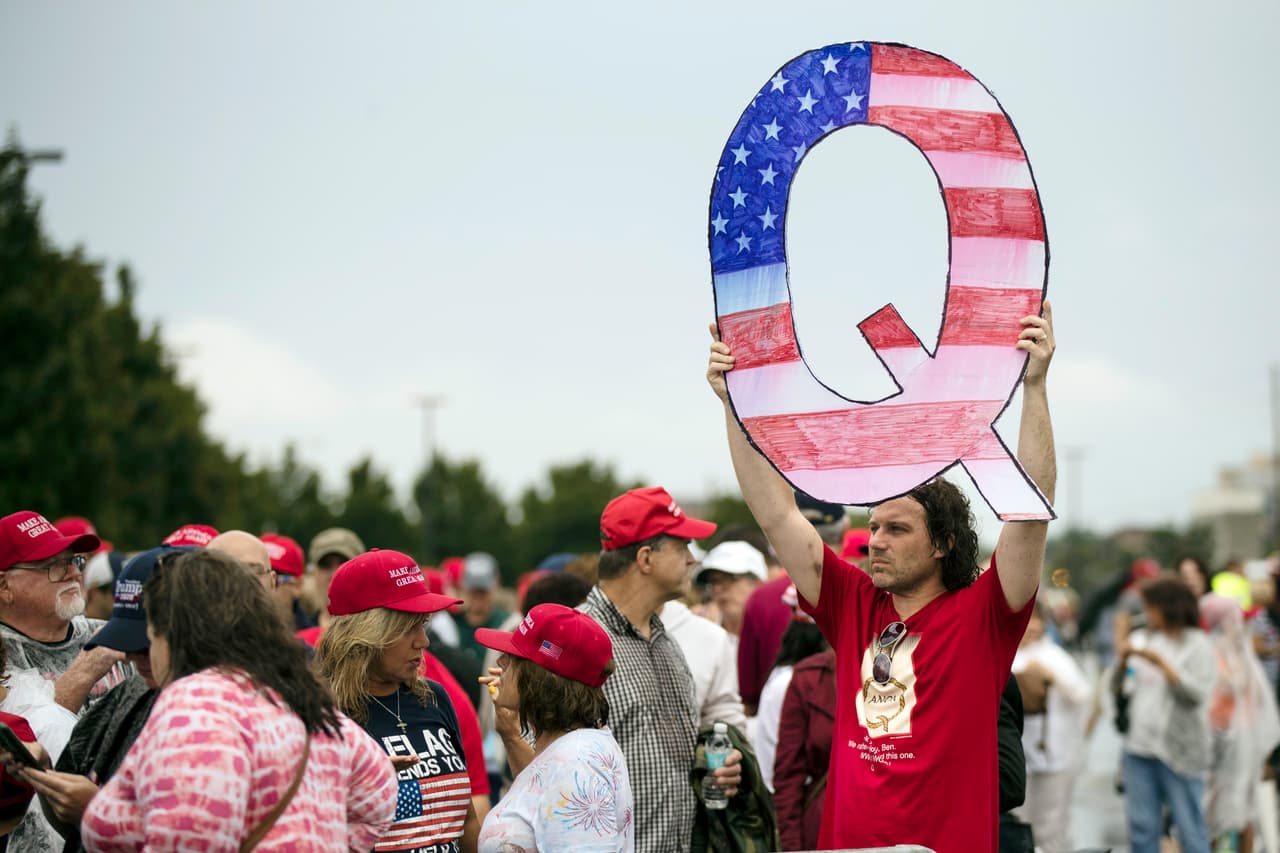 Twitter contra 'QAnon': suspenden miles de cuentas relacionadas con estos promotores de teorías conspirativas
