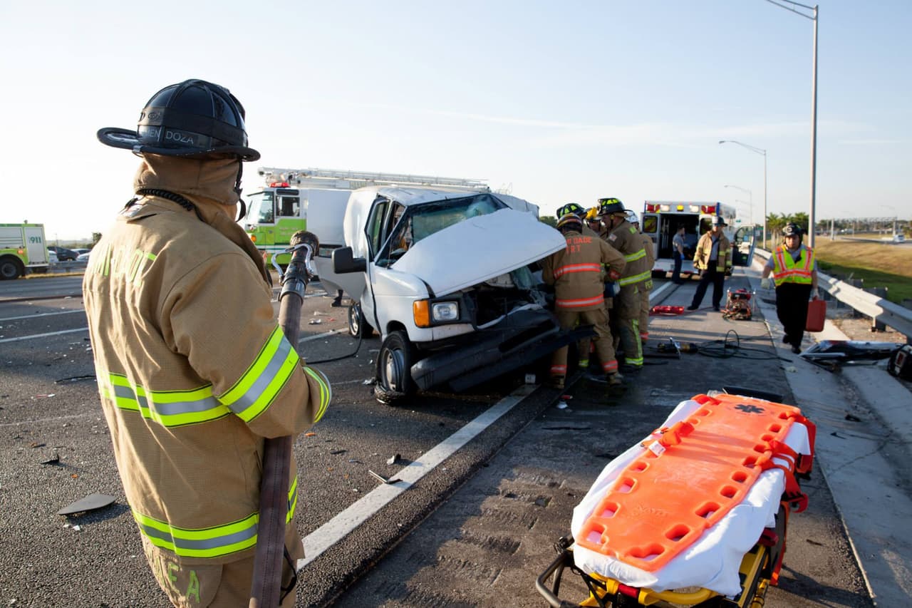 <b>El total de accidentes mortales, en los que al menos se reportó una muerte,</b> fueron: Miami-Dade (328), Hillsborough (205), Broward (197), Palm Beach (166), Orange (151), Duval (150), Polk (134), Lee (105), Volusia (101) y Pinellas (96).