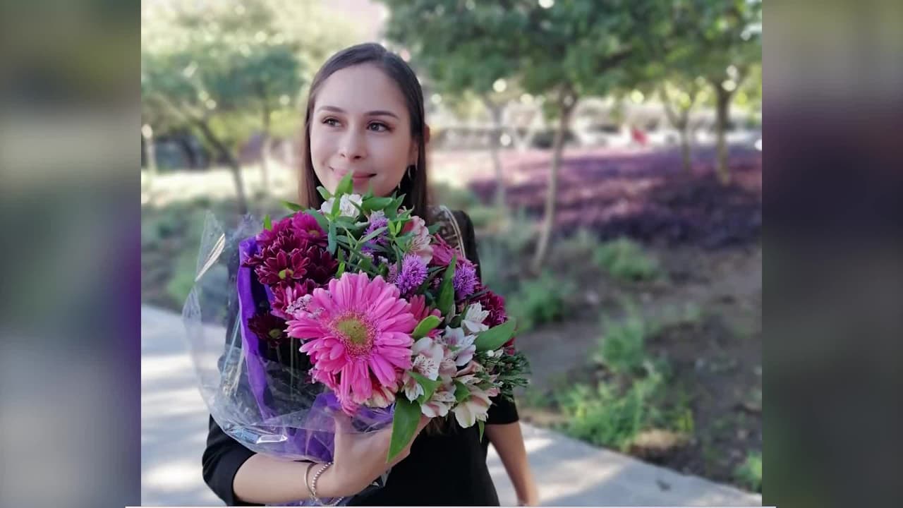 <b>Marcela Cabrales</b>, de 26 años, salió con su amiga 
<b>Christy Giles</b>, de 24, a divertirse el pasado viernes.