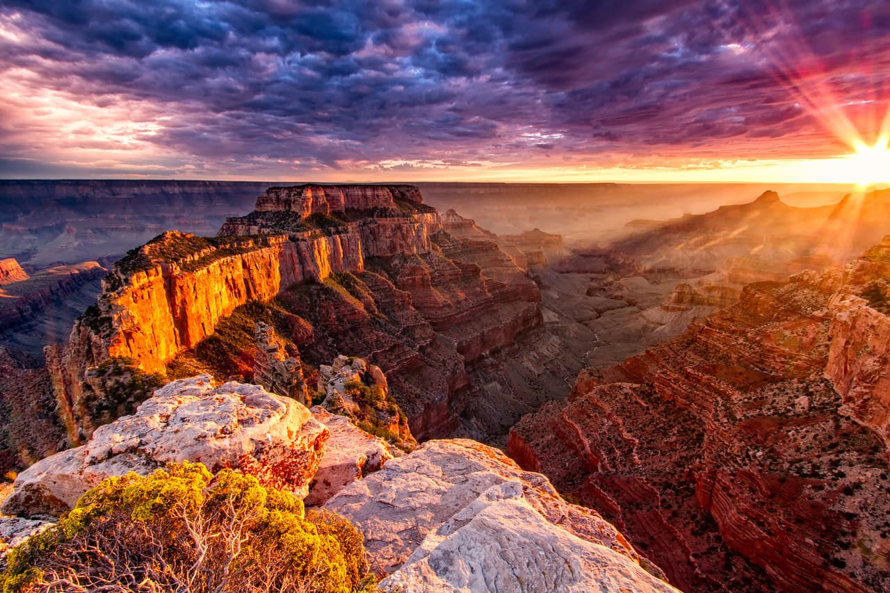 Parque Nacional Gran Cañón, una de las maravillas naturales de Estados Unidos incluidas en la lista de Patrimonios de la Humanidad. 
<br>
<br>Para que un sitio sea incluido en el catálogo de lugares excepcionales de la UNESCO, esta organización, que forma parte de la ONU, analiza el valor cultural y natural que este sitio proporciona a todos los habitantes del mundo. 
<br>