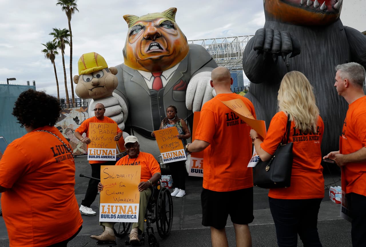 Una protesta junto al hotel de Trump a finales de septiembre.